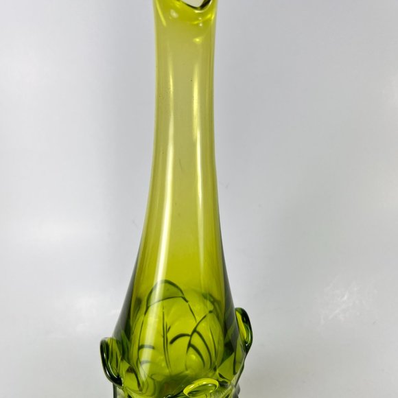 Vintage Viking Swung Glass Vase Avocado Green Epic Leaf Retro 7608 - Picture 9 of 16